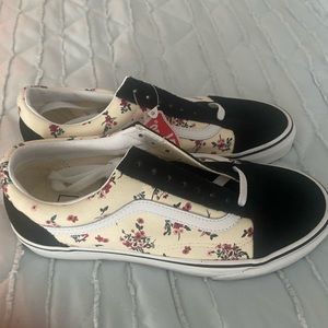 Vans black flower design - new never worn .  size 8.5
